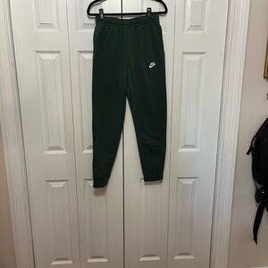 Nike Men’s Size S Forest Green Joggers NWT